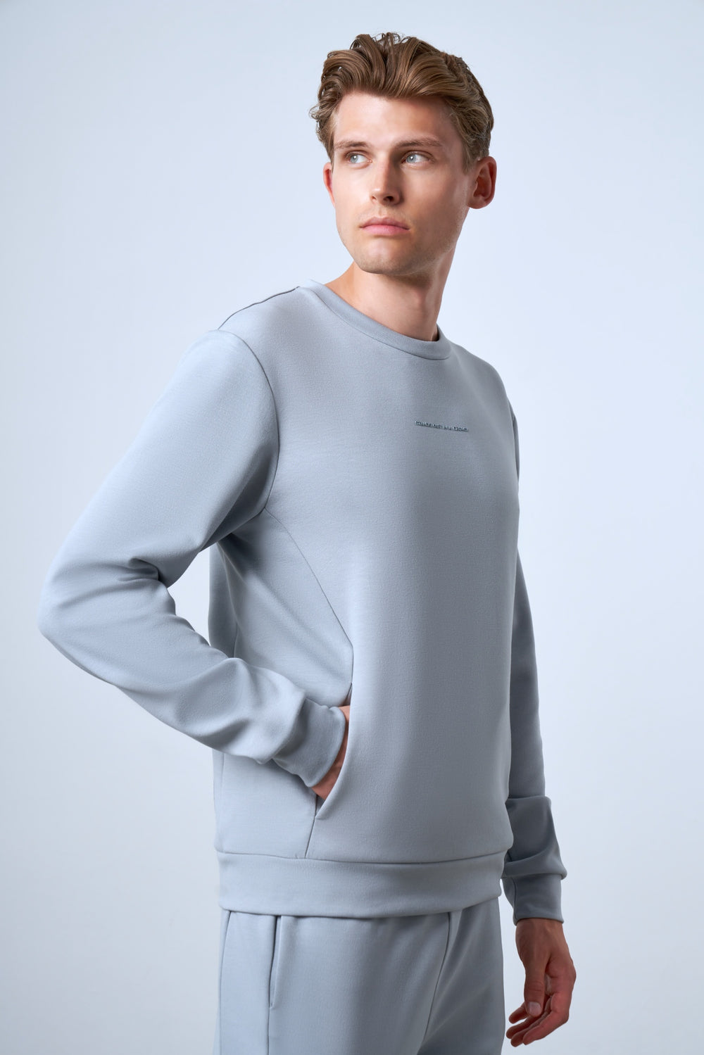 Stands Out in A Crowd Baskılı Erkek Sweatshirt - Gri