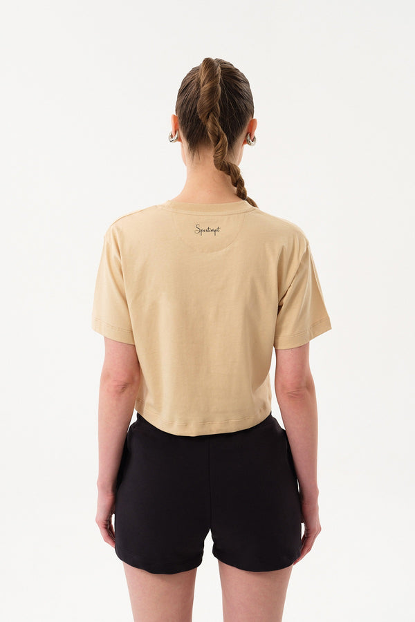 Wild Horse Grafik Baskılı Crop Kadın Bisiklet Yaka T-shirt - Bej